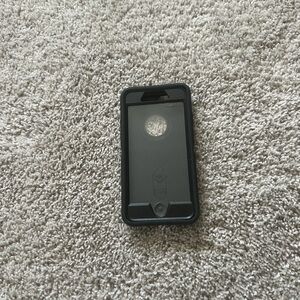 ⭐️ Firm Price ⭐️ iPhone 8 Otterbox case